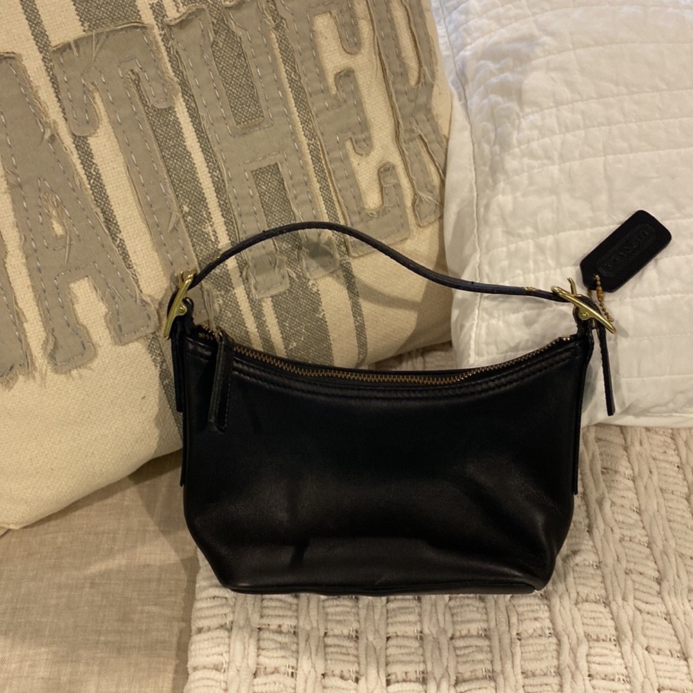 Small wrist bag deep brown from Coach